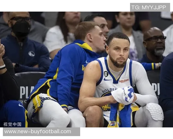 菜鸟埃奇库姆绝杀勇士费尔斯全能表现助球队逆转胜利