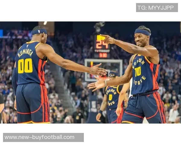 科尔称巴特勒在训练后与库明加交流给予他许多帮助和指导